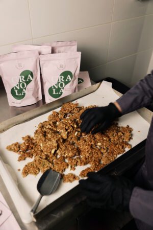 Granola Peanut Butter